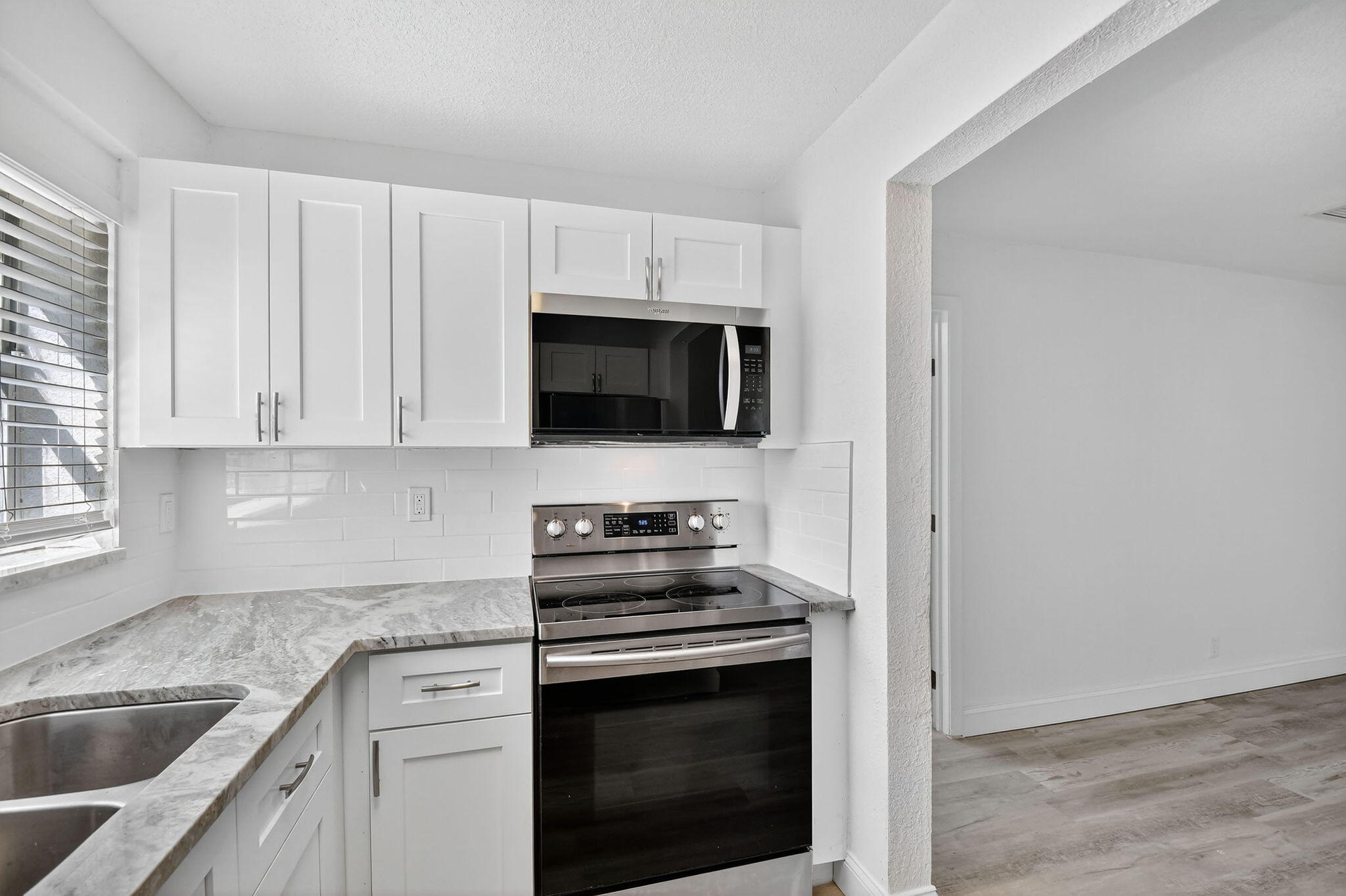 1373 West 30th Street Riviera Beach, FL 33404 - Photo 15 of 25 15-web-or-mls-15-print-015_DSC_1704