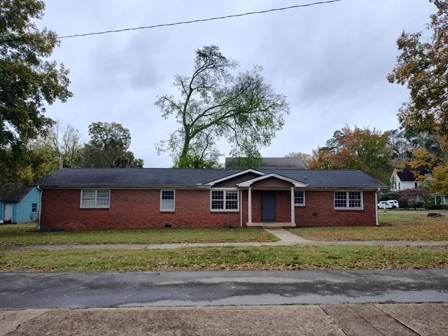 $250,000 | 209 4th Street, South Pittsburg, TN 37380