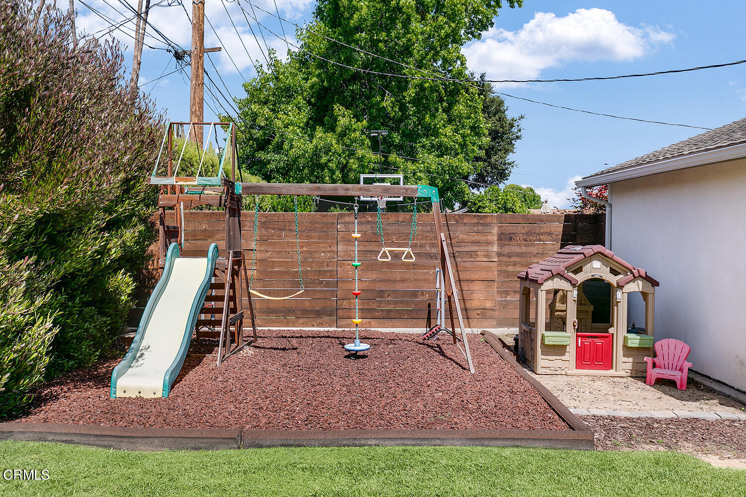 2375 East Woodlyn Road Pasadena, CA 91104 - Photo 32 of 33 a view of outdoor space and yard