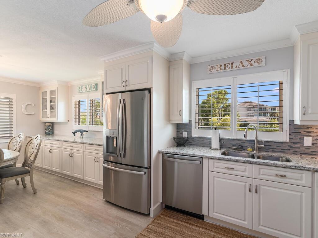 4180 Crayton Road, Unit E7 Naples, FL 34103 - Photo 10 of 35