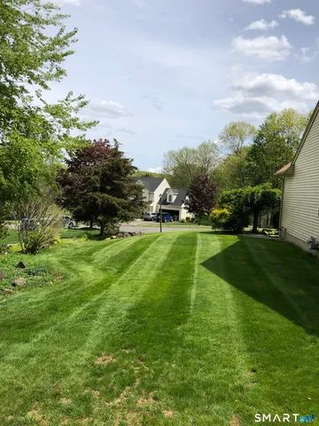 $549,900 | 4 North Ridge Drive, Cromwell, CT 06416