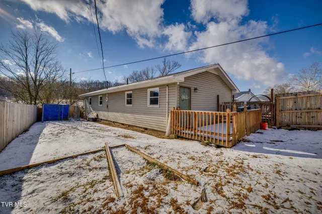 $179,000 | 1309 Powell Mountain Road, Duffield, VA 24244