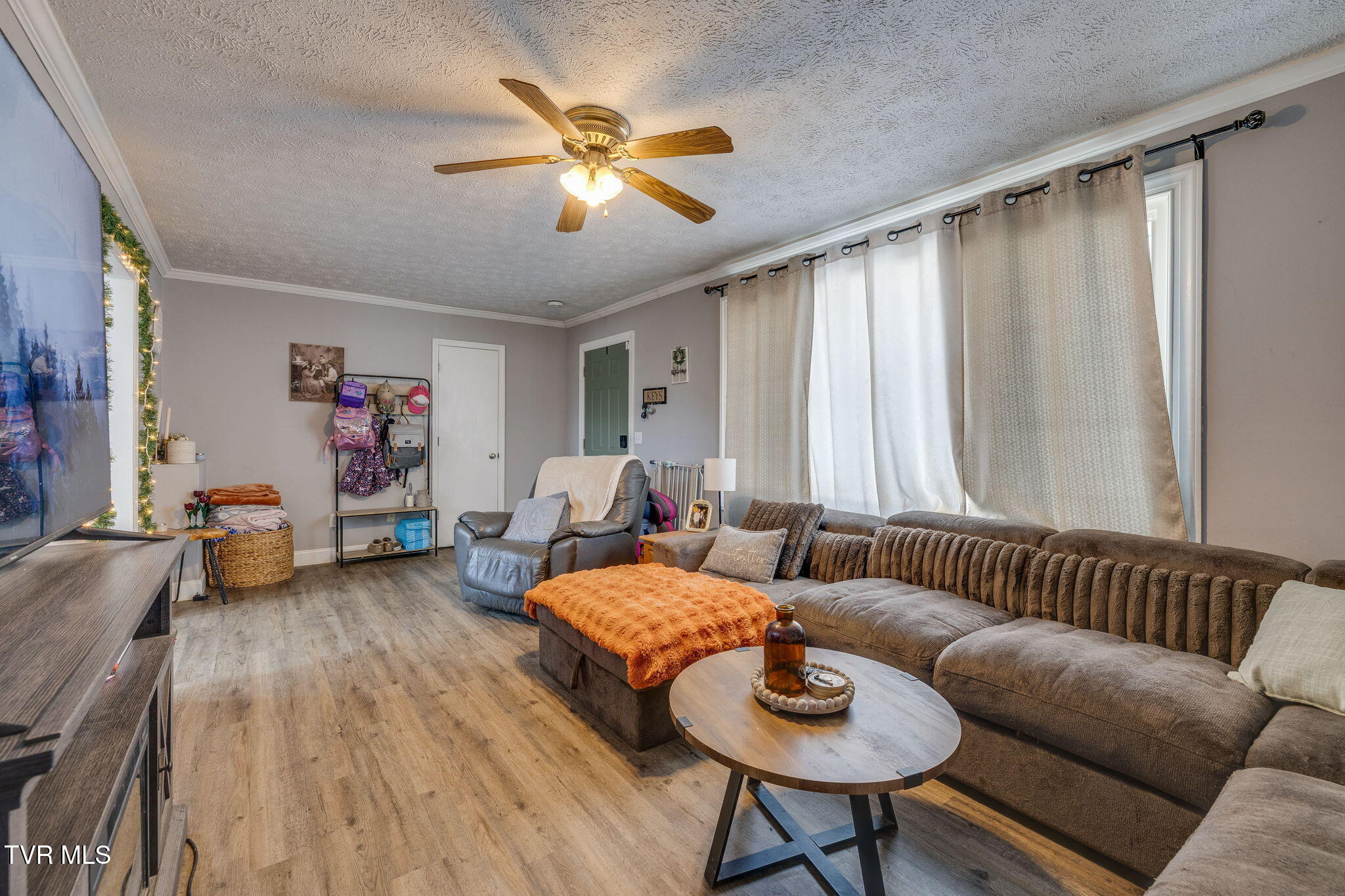 1309 Powell Mountain Road Duffield, VA 24244 - Photo 6 of 25 006