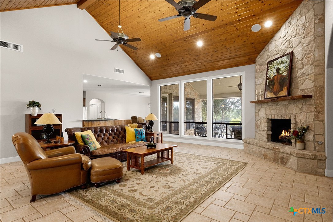26037 Lewis Ranch Road New Braunfels, TX 78132 - Photo 10 of 46 Gallery Image 10