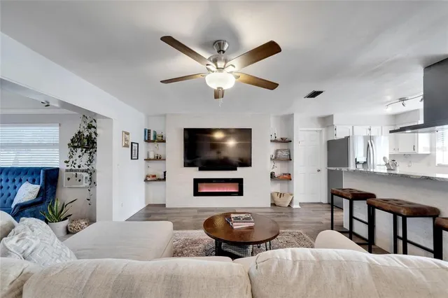 $3,000 | 2138 Timber Lane, Clearwater, FL 33763