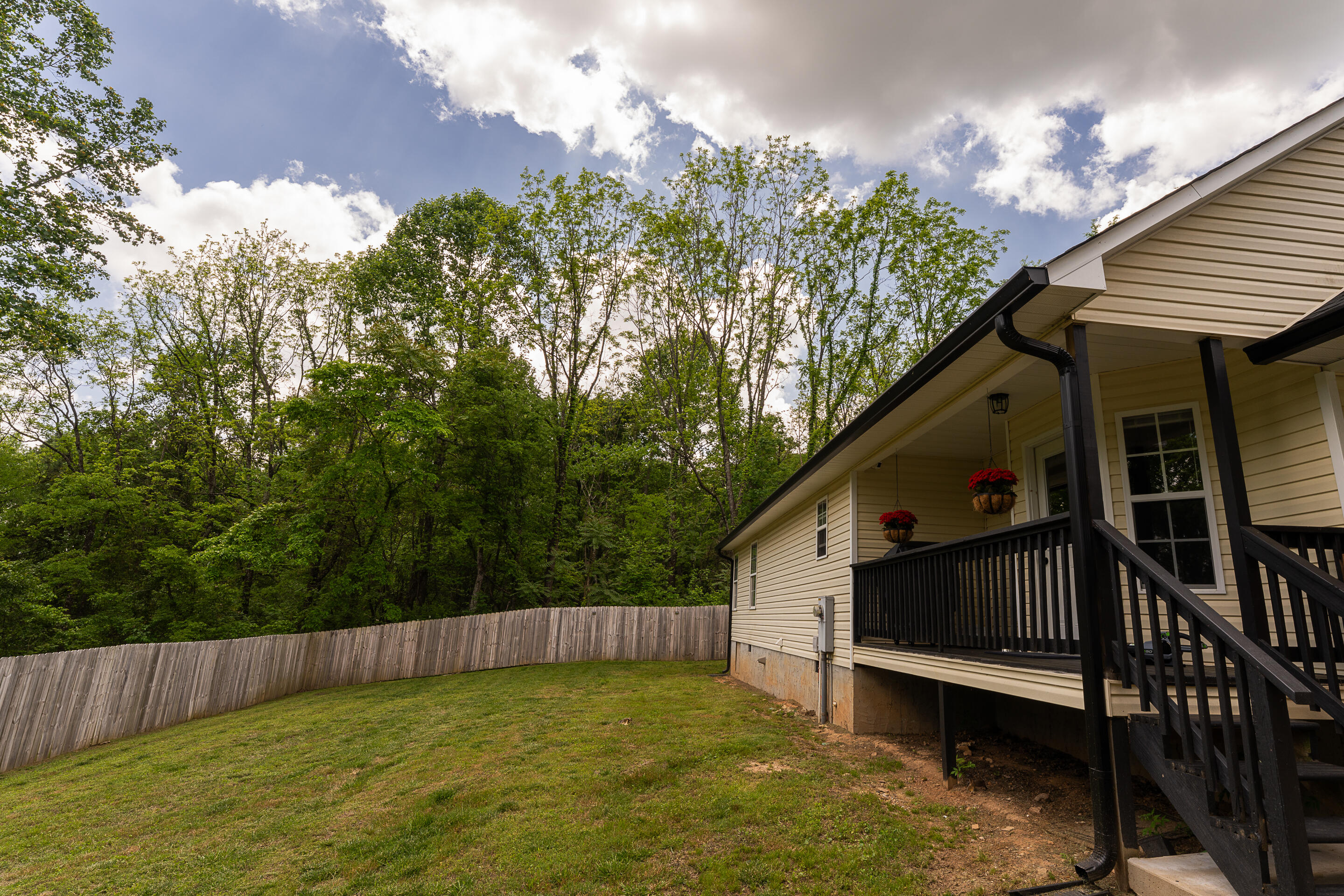640 Incline Road Whitwell, TN 37397 - Photo 4 of 21 DSC05737