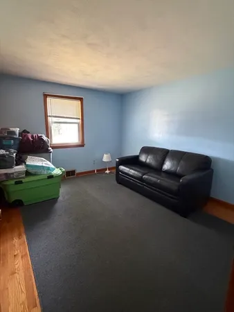 $319,900 | 129 Fernbank Road, Springfield, MA 01129