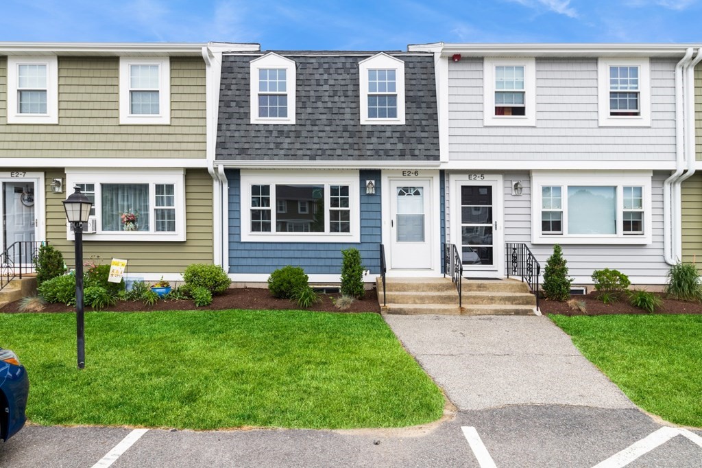 6 Lydon Lane, Unit E2 Halifax, MA 02338 - Photo 2 of 15