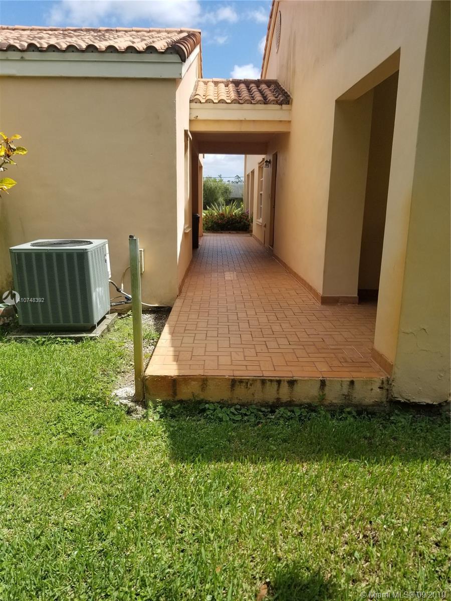 5131 Southwest 186th Avenue Southwest Ranches, FL 33332 - Photo 24 of 36 Gallery Image 24