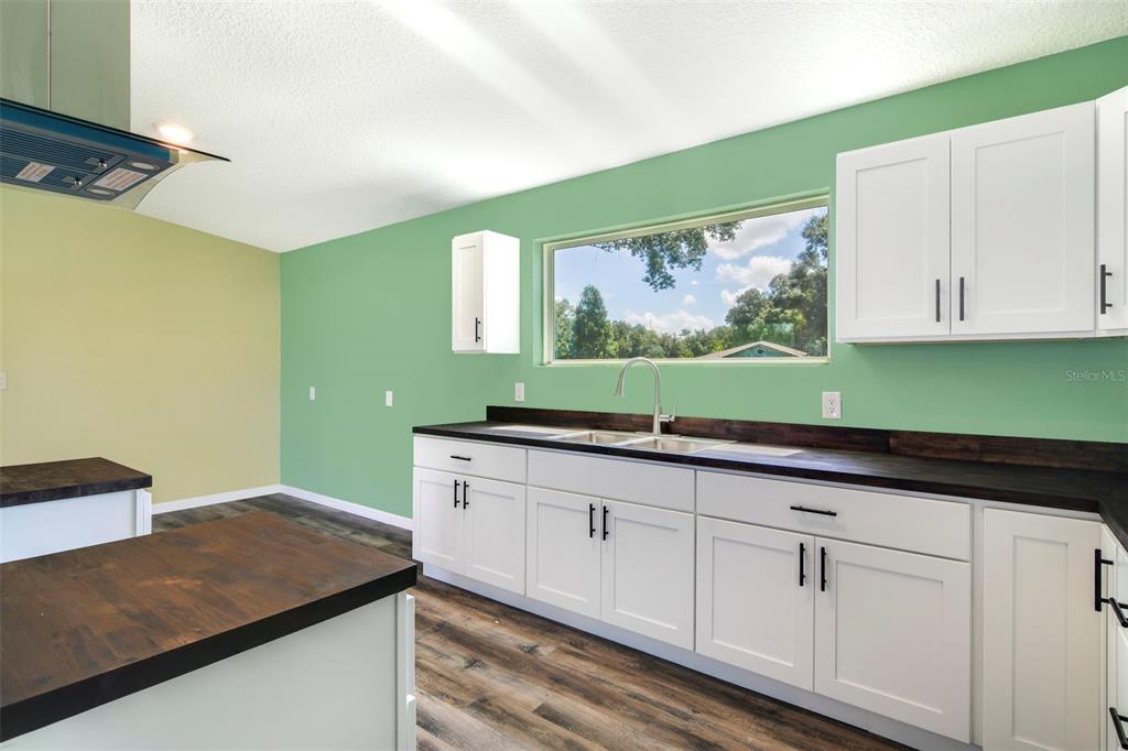 3380 Maple Lane Haines City, FL 33844 - Photo 10 of 28 a kitchen with sink and window