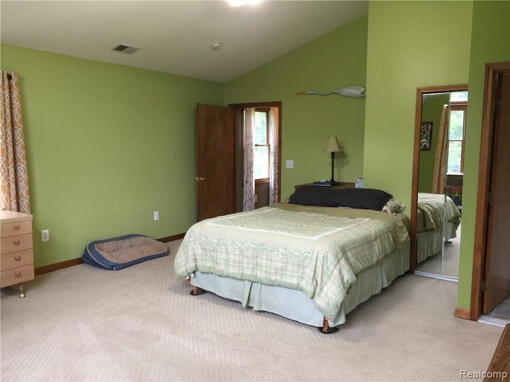 38495 South Huron Road New Boston, MI 48164 - Photo 22 of 27 Master 3.JPG