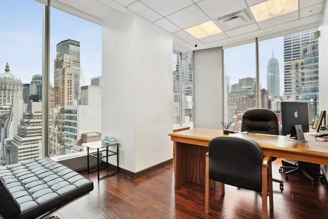 $6,800,000 | 50 West 47th Street, Unit 1711 | Midtown Central