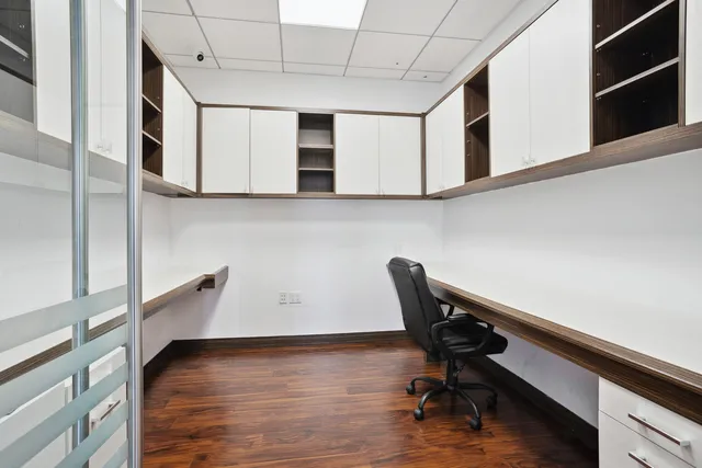 $6,800,000 | 50 West 47th Street, Unit 1711 | Midtown Central