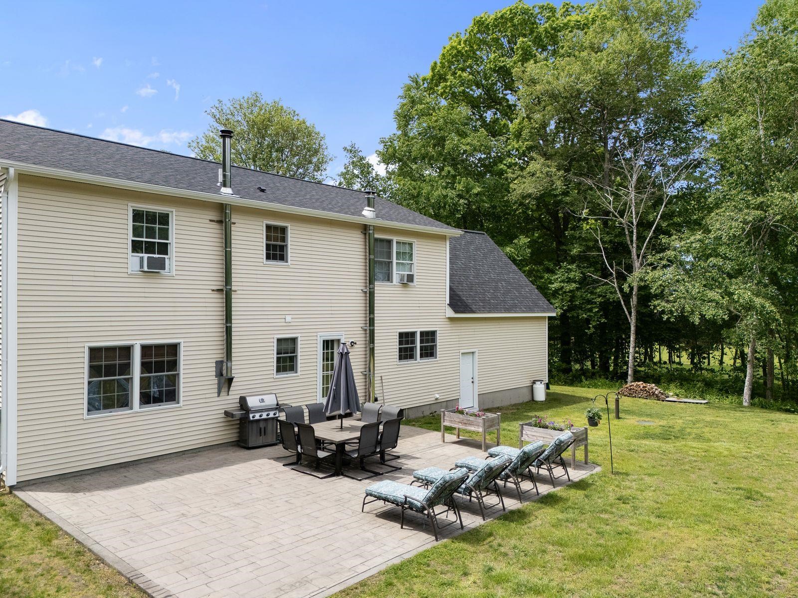 48 Pine Ridge Road Vernon, VT 05354 - Photo 8 of 54
