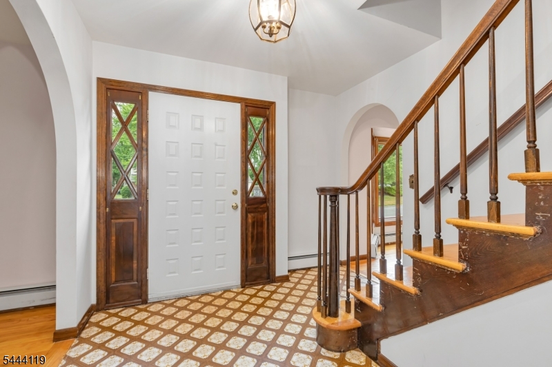 23 Puddingstone Way Florham Park, NJ 07932 - Photo 3 of 41