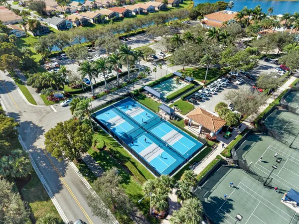 $430,000 | 13147 La Sabina Drive, Delray Beach, FL 33446