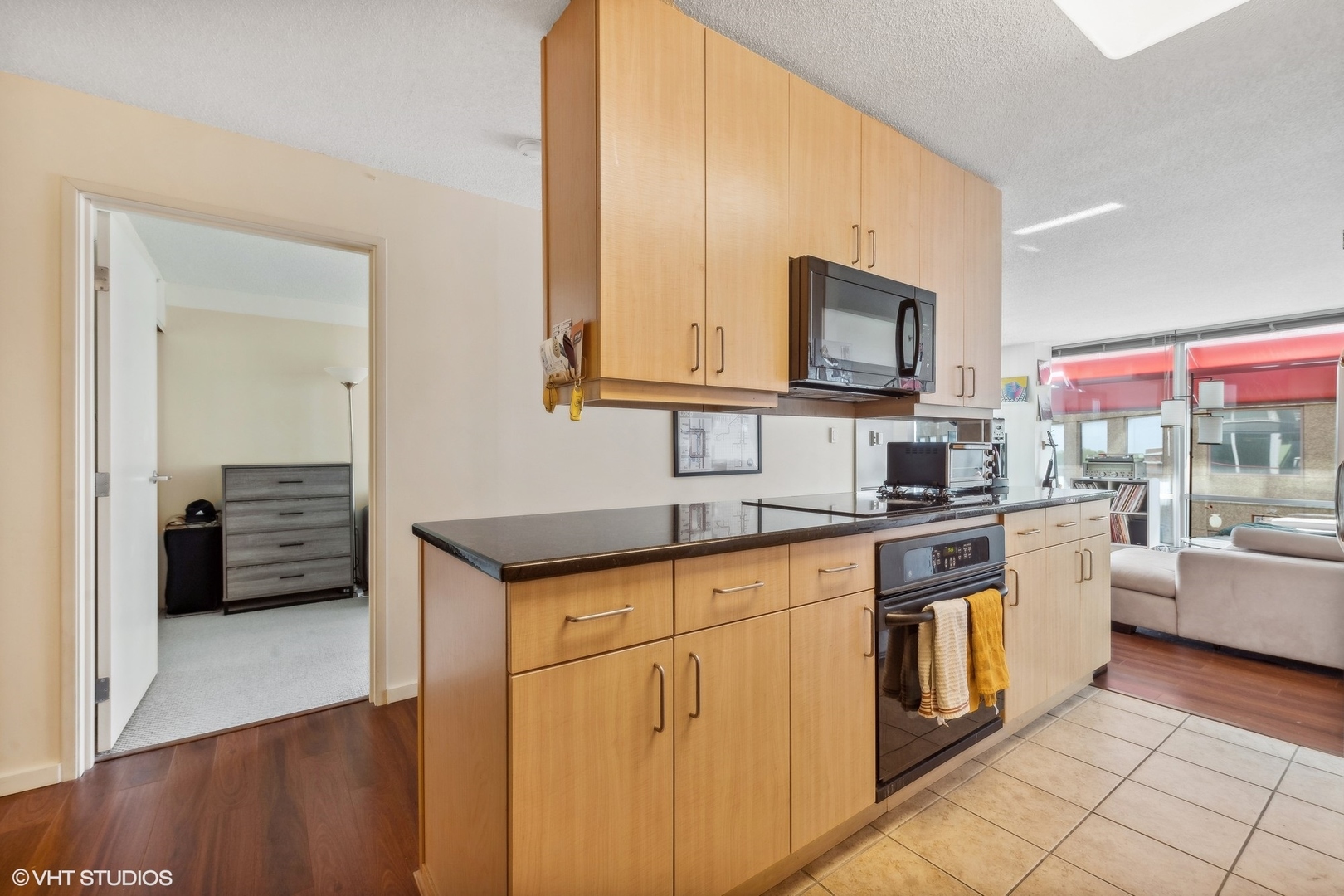 800 Elgin Road, Unit 817 Evanston, IL 60201 - Photo 8 of 18 Gallery Image 8