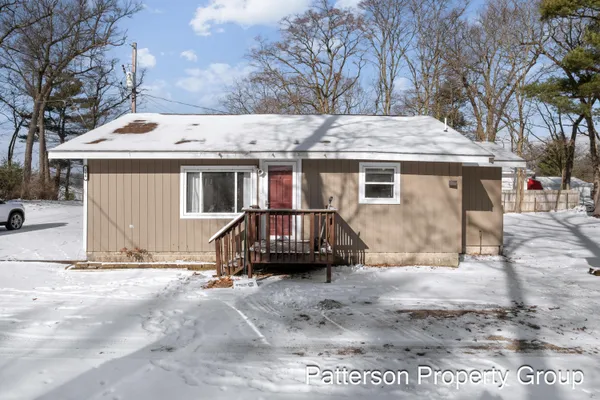 $155,000 | 164 East Washington Road, Twin Lake, MI 49457