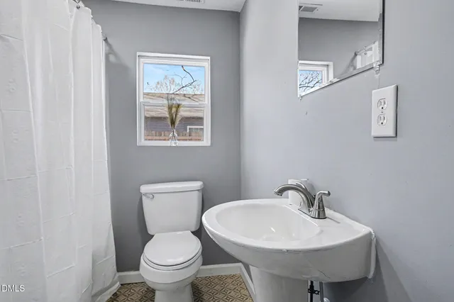 $199,000 | 800 East Lizzie Street, Selma, NC 27576