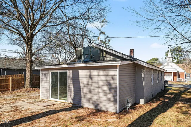 $199,000 | 800 East Lizzie Street, Selma, NC 27576