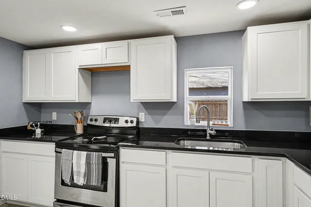 $199,000 | 800 East Lizzie Street, Selma, NC 27576