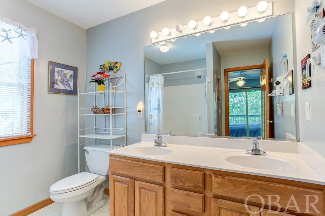 131 Schooner Ridge Duck, NC 27949 - Photo 15 of 36