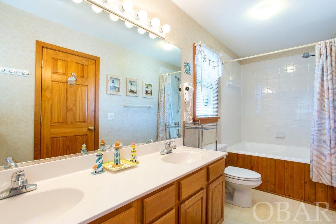 131 Schooner Ridge Duck, NC 27949 - Photo 10 of 36