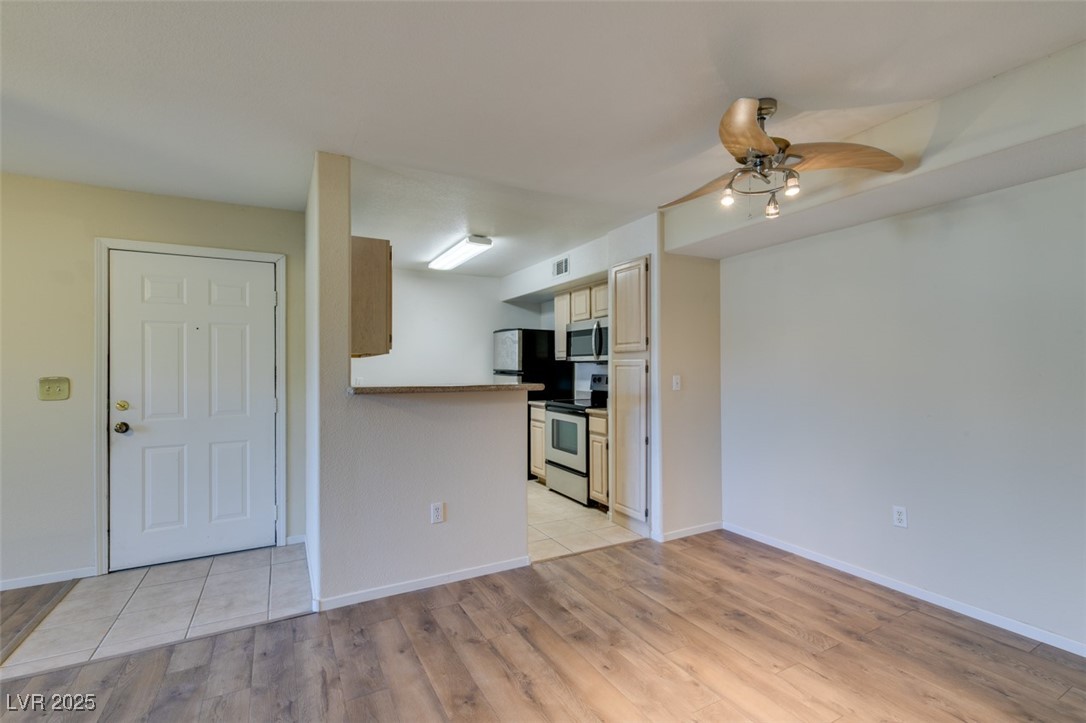 555 East Silverado Ranch Boulevard, Unit 1122 Las Vegas, NV 89183 - Photo 14 of 33