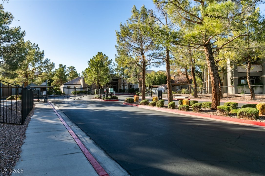 555 East Silverado Ranch Boulevard, Unit 1122 Las Vegas, NV 89183 - Photo 3 of 33