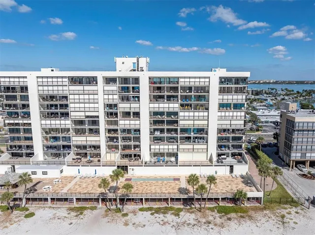$5,000 | 14950 Gulf Boulevard, Unit 402, Madeira Beach, FL 33708