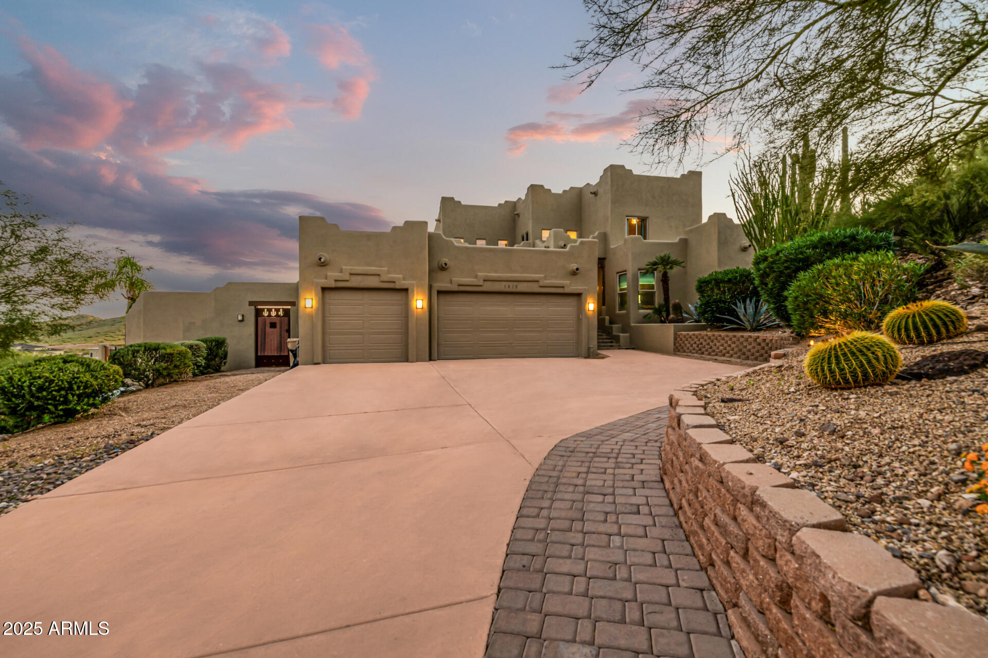 1815 West Sentinel Rock Road Phoenix, AZ 85086 - Photo 54 of 58 a view of a house with a yard