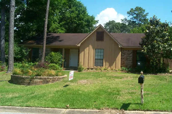 $1,100 | 519 Parkwood Drive, Daphne, AL 36526