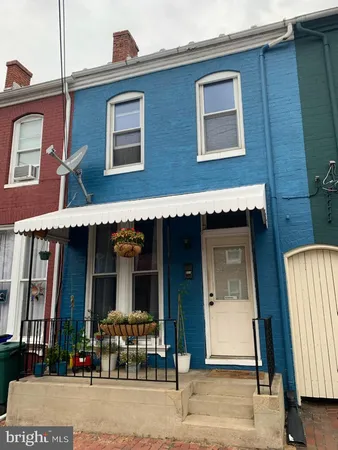 $2,050 | 205 West 5th Street, Frederick, MD 21701