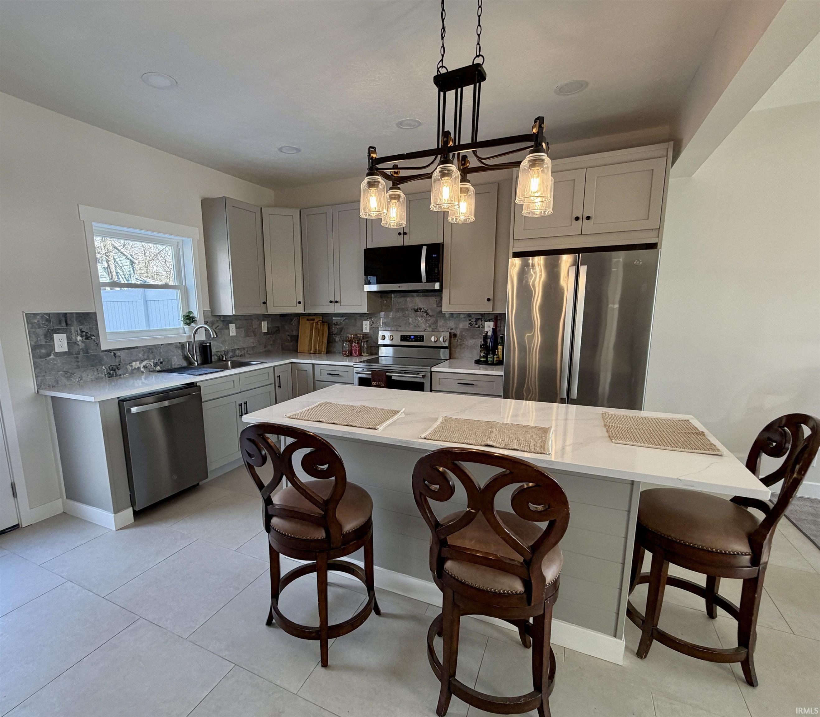 208 North Robinson Street Delphi, IN 46923 - Photo 10 of 29