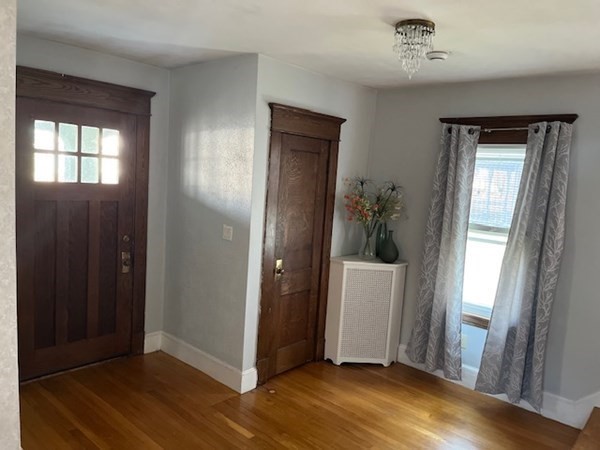 995 Sumner Avenue Springfield, MA 01118 - Photo 11 of 36