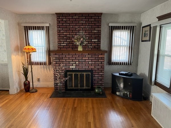 995 Sumner Avenue Springfield, MA 01118 - Photo 12 of 36
