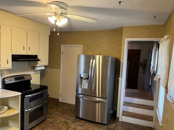 995 Sumner Avenue Springfield, MA 01118 - Photo 14 of 36