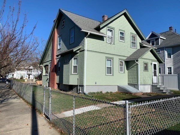 995 Sumner Avenue Springfield, MA 01118 - Photo 7 of 36