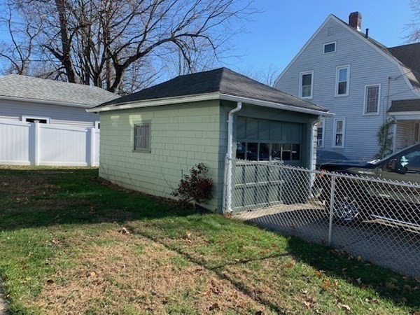995 Sumner Avenue Springfield, MA 01118 - Photo 9 of 36
