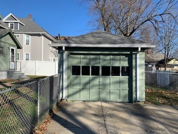 995 Sumner Avenue Springfield, MA 01118 - Photo 10 of 36