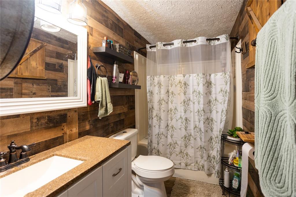 2076 Gleaton Road Northeast Conyers, GA 30013 - Photo 18 of 33