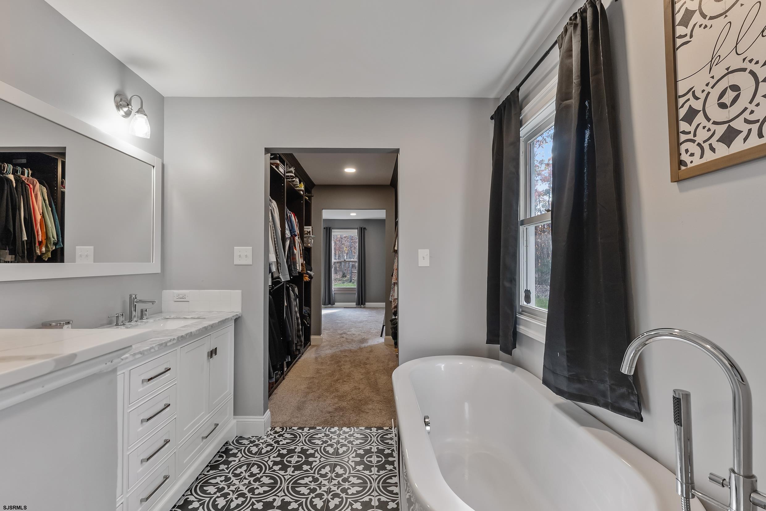 26 South Schooner Landing Road Galloway Township, NJ 08205 - Photo 9 of 71