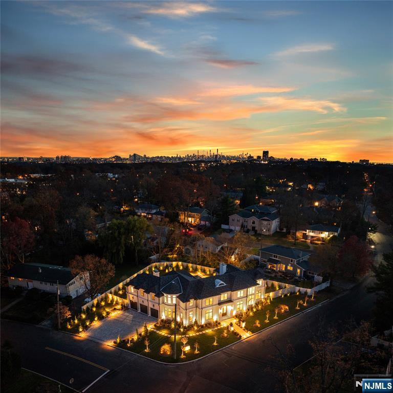 645 Summit Street Englewood Cliffs, NJ 07632 - Photo 1 of 33