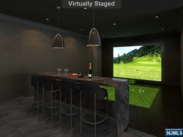 $5,800,000 | 645 Summit Street, Englewood Cliffs, NJ 07632