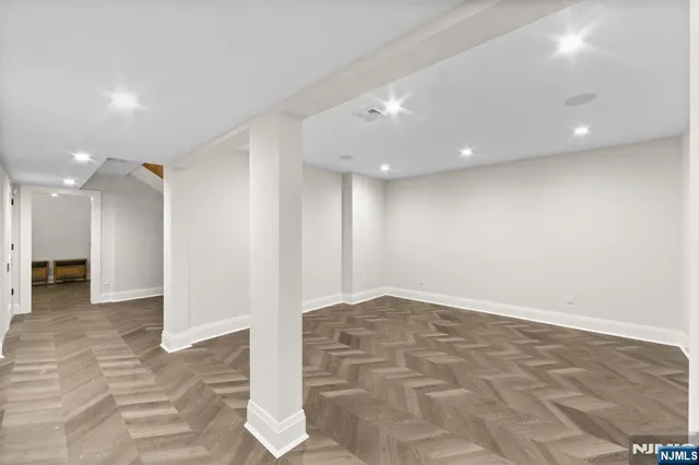 $5,800,000 | 645 Summit Street, Englewood Cliffs, NJ 07632