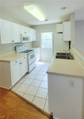 $1,575 | 123 Perkins Place, Seneca, SC 29678