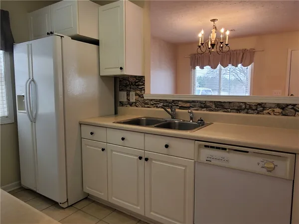 $1,575 | 123 Perkins Place, Seneca, SC 29678