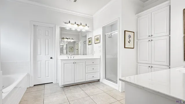 $450,000 | 13583 Lakeway Drive, Prairieville, LA 70769