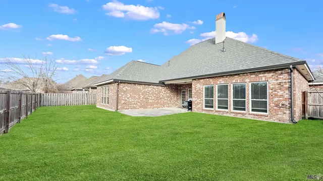 $450,000 | 13583 Lakeway Drive, Prairieville, LA 70769