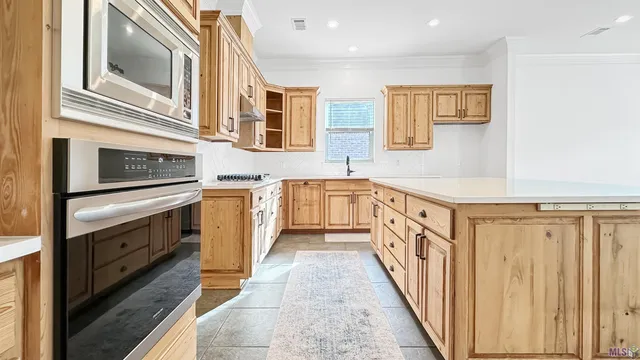 $450,000 | 13583 Lakeway Drive, Prairieville, LA 70769